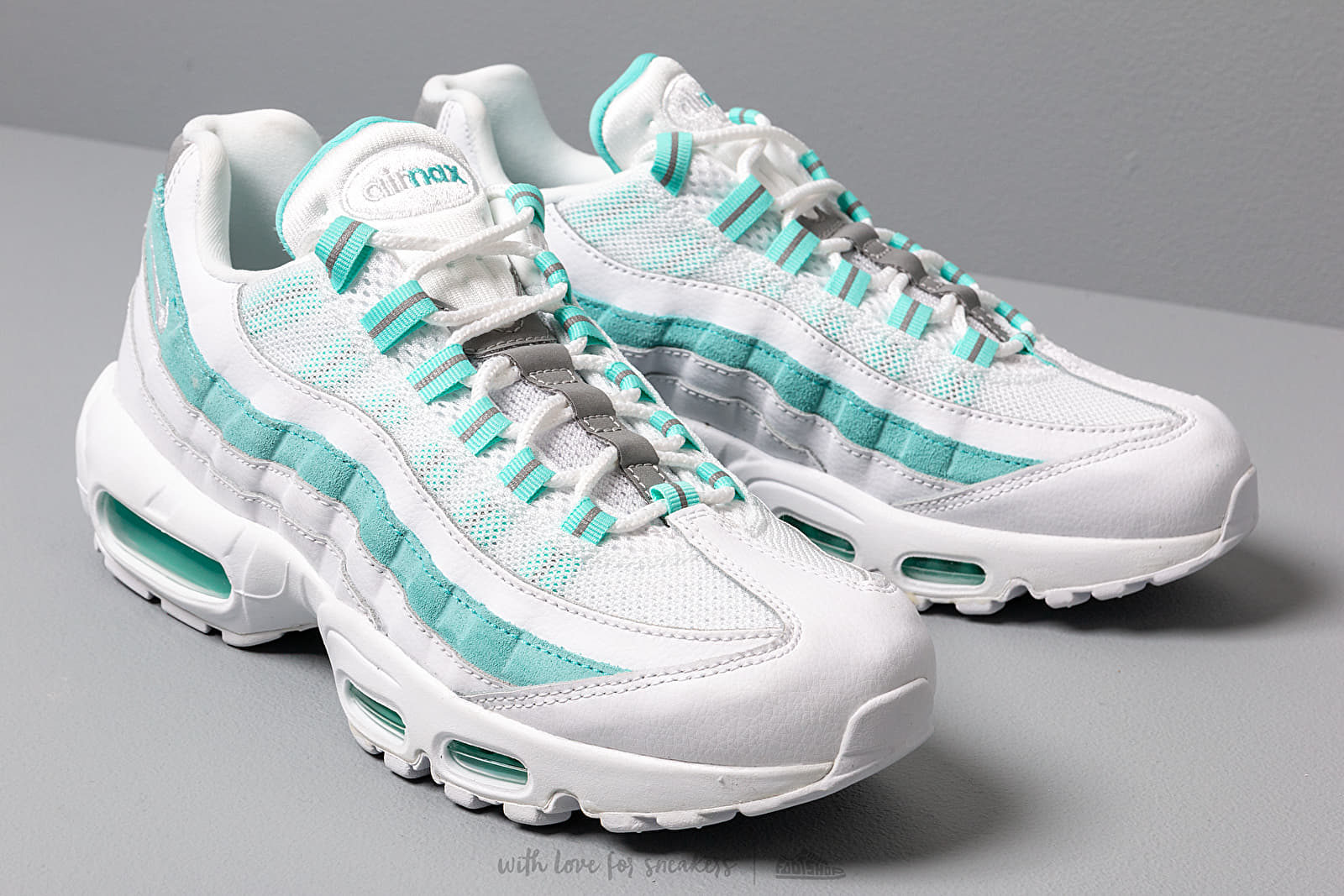 Air max 95 aqua blue top