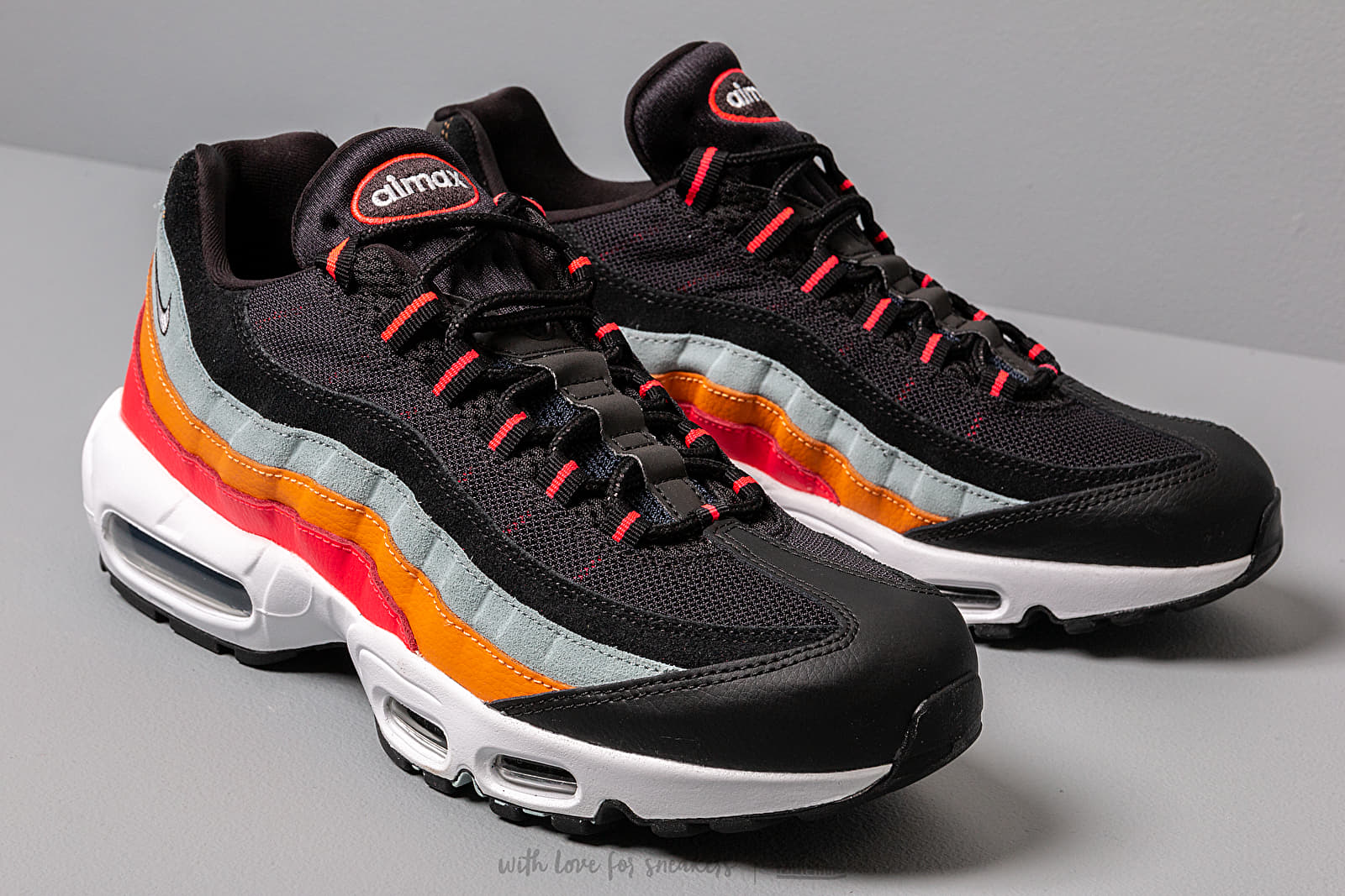 Nike Air Max 95 Essential “Ocean Cube” Air Max 95 Essential 'Ocean Cube' - Nike - AT9865 002