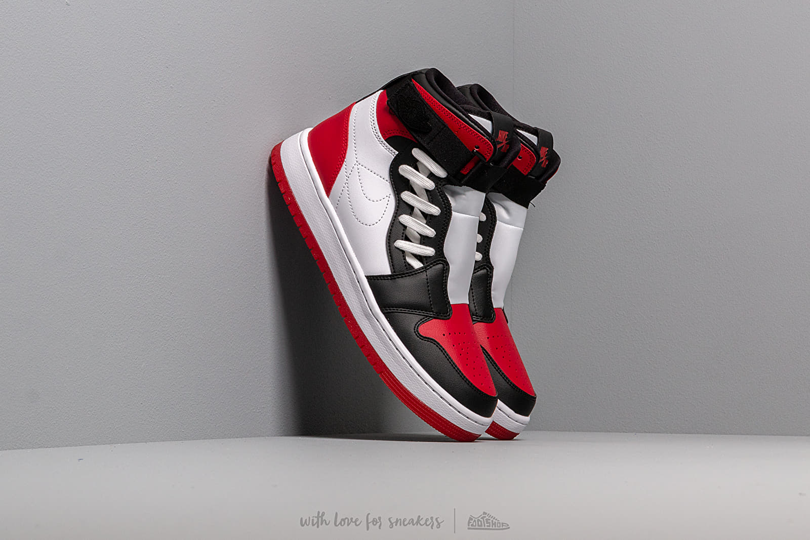 Дамски кецове и обувки Air Jordan Wmns 1 Nova XX White/ Gym Red-Black