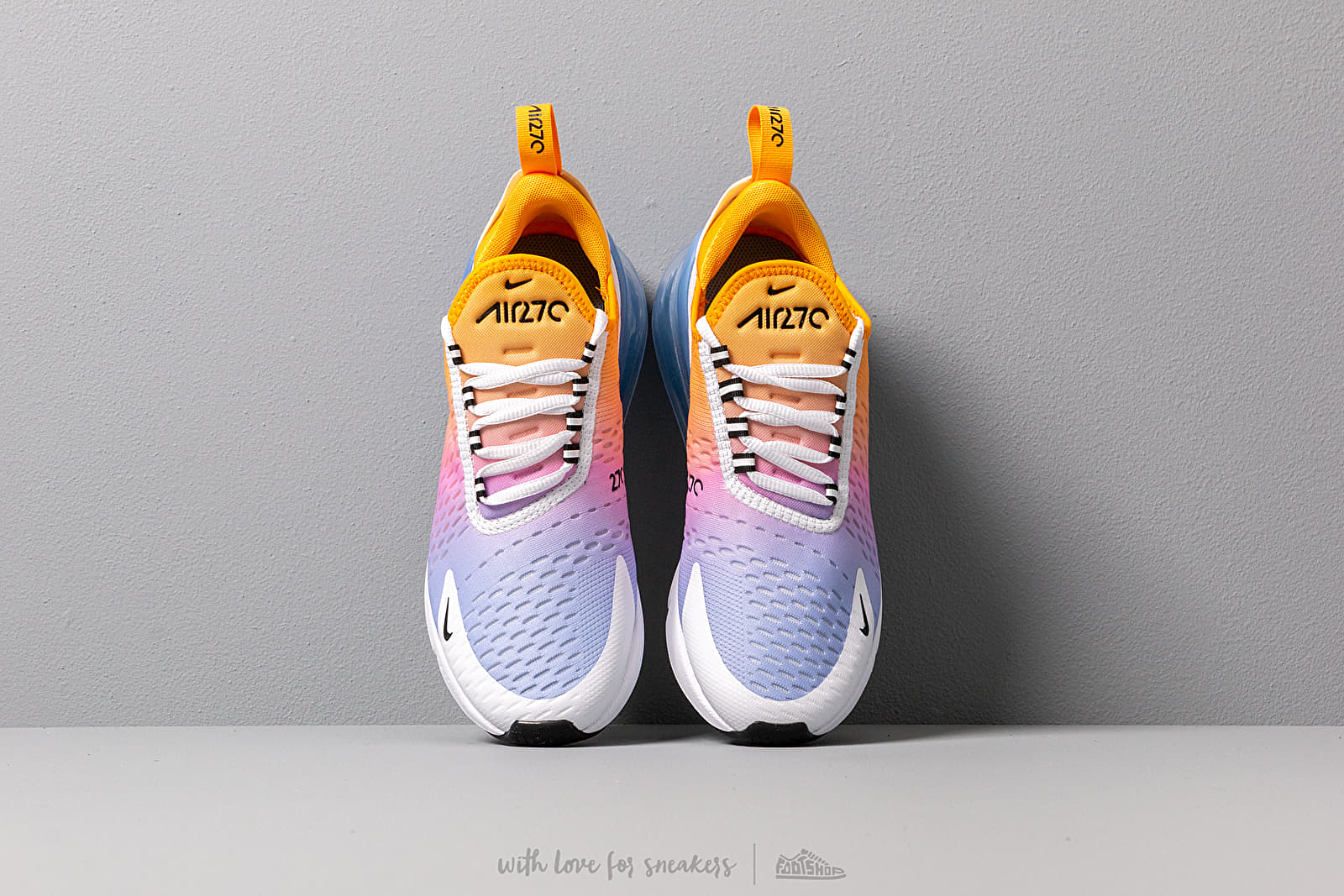 Women s shoes Nike W Air Max 270 University Gold Black University Blue Footshop