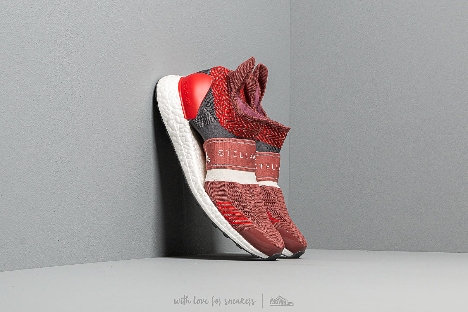 Női cipők adidas x Stella McCartney UltraBOOST X 3.D. Clay Red/ Intense Pink/ Red