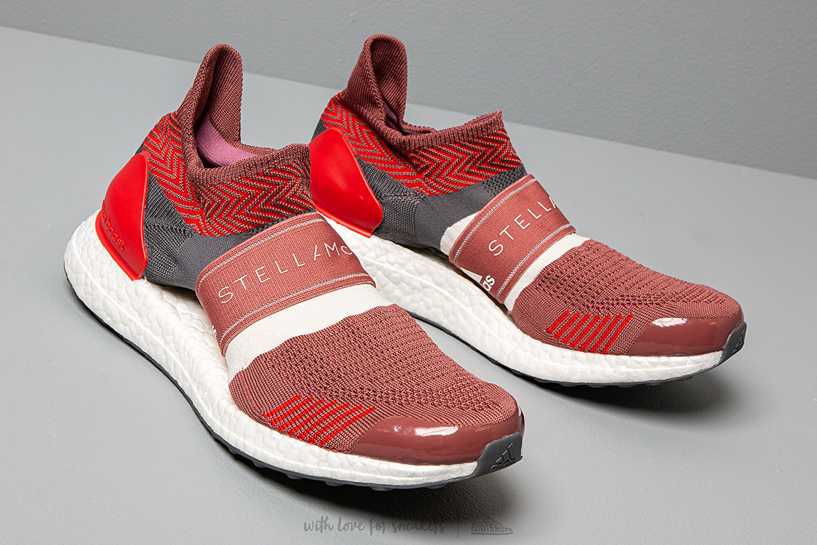 Women s shoes adidas x Stella McCartney UltraBOOST X 3.D. Clay Red