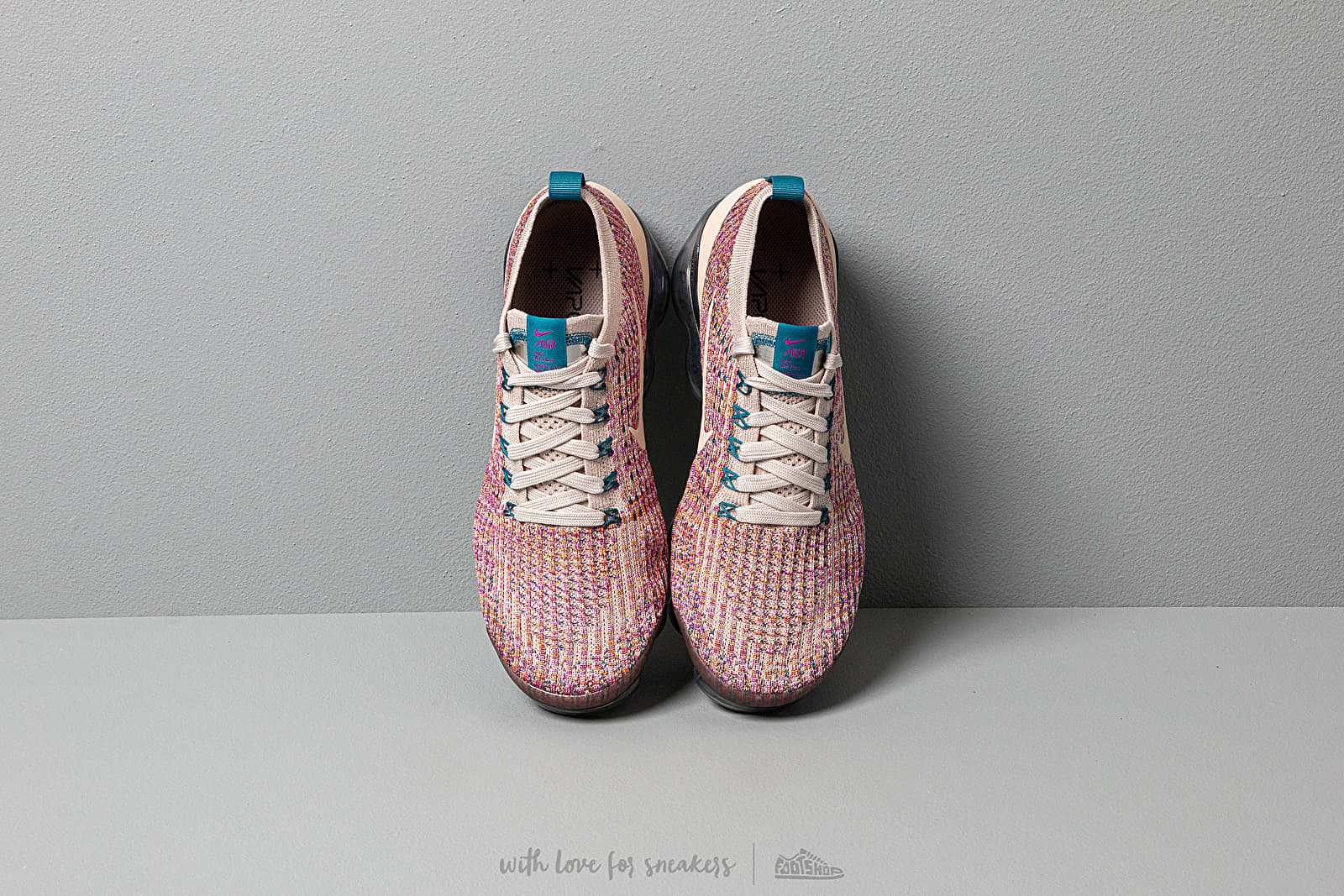 Air vapormax flyknit 3 - women's desert sand/desert sand/vivid purple hotsell