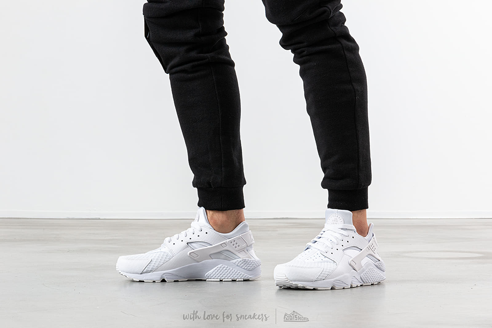 Air huarache white platinum sales