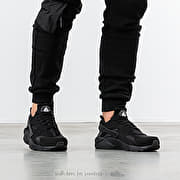Black nike huarache clearance