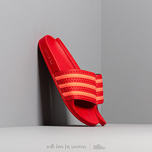Adidas shop adilette scarlet