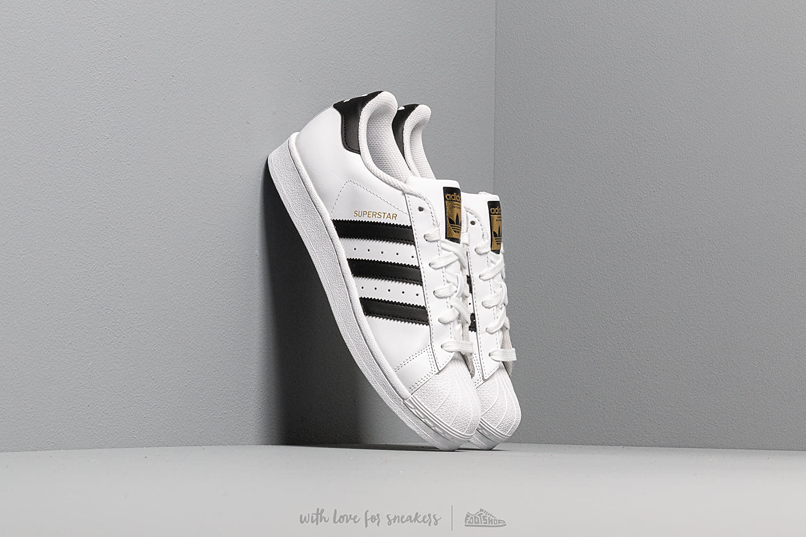 Încălțăminte și sneakerși pentru femei adidas Superstar W Ftw White/ Core Black/ Ftw White