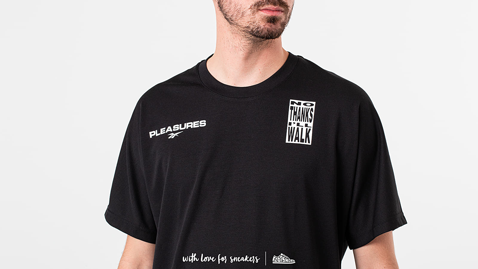 T-shirts Reebok x Pleasures CL V Unisex Tee Black