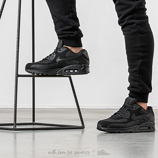 Chaussures et baskets homme Nike Air Max 90 Essential Black/  Black-Black-Black