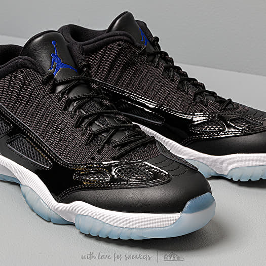 Jordan 11 concord low ie hot sale