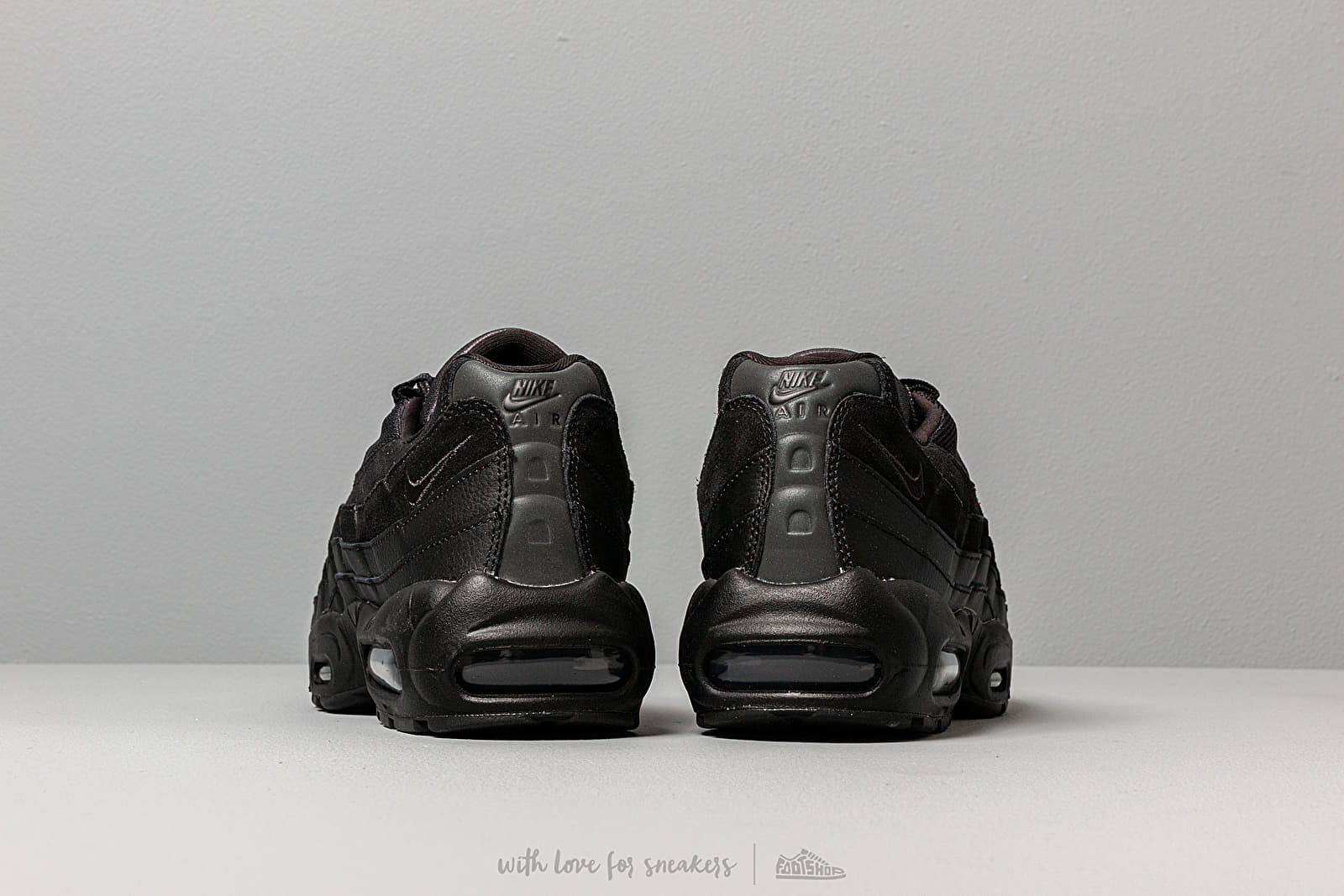 Herren Sneaker und Schuhe Nike Air Max 95 Essential Black/ Black-Anthracite-White