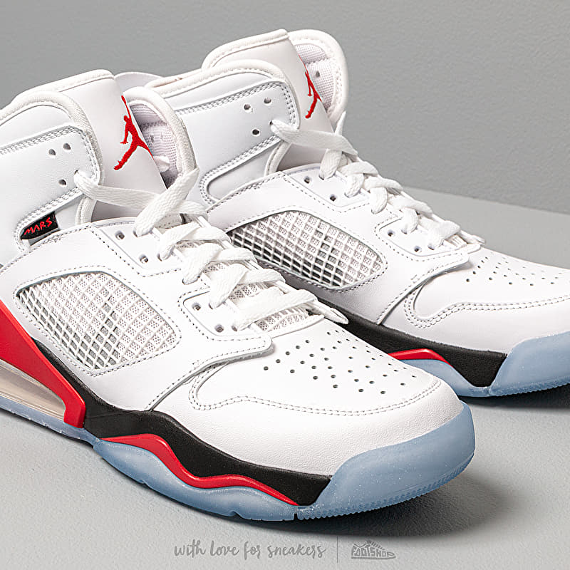 Jordan Mars 270 (GS) White/ Reflect Silver-Fire Red-Black | Footshop