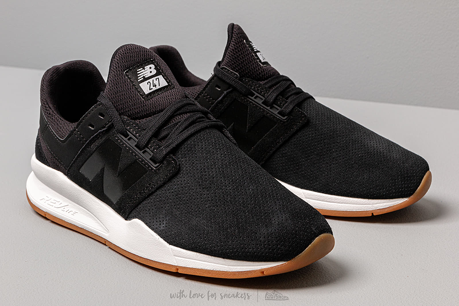 New balance 247 damen schwarz hot sale