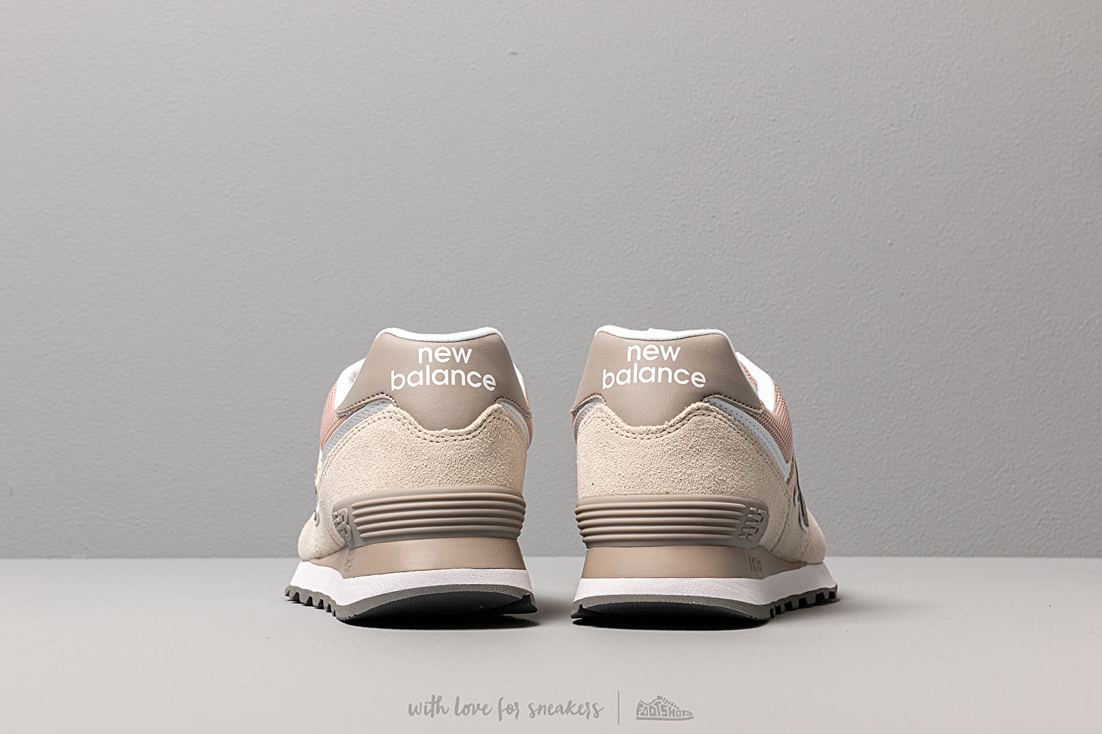 New balance 574 beige pink best sale