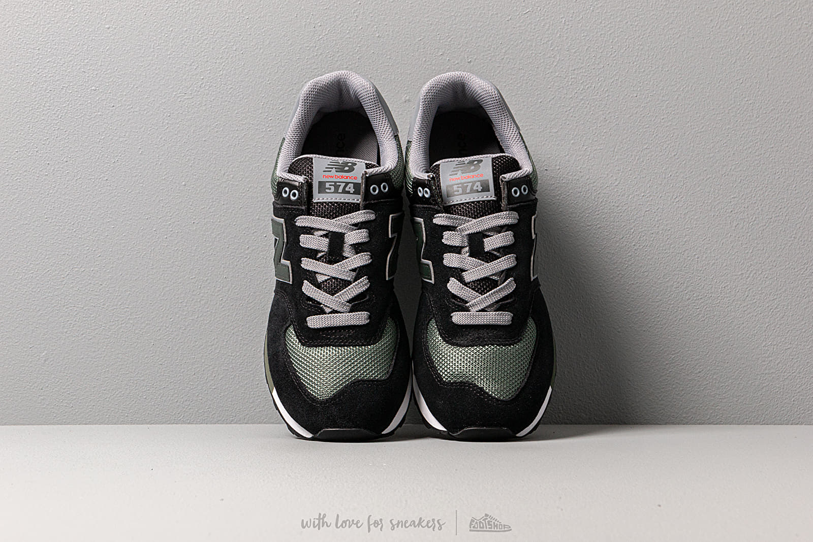 Men s shoes New Balance 574 Black Green Footshop