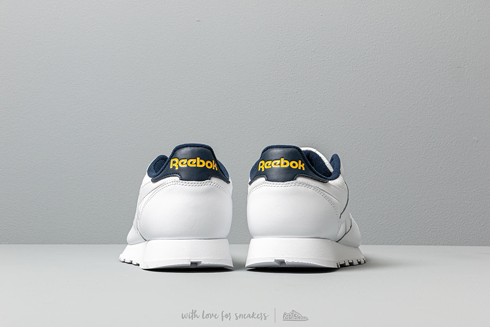 Reebok yellow classic on sale leather mu sneakers