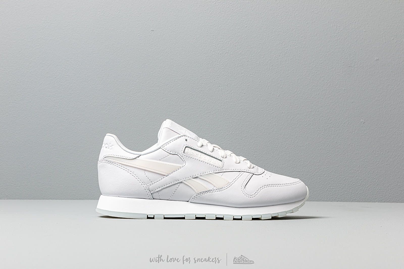 Women s shoes Reebok Classic Leather Porcelain White Footshop