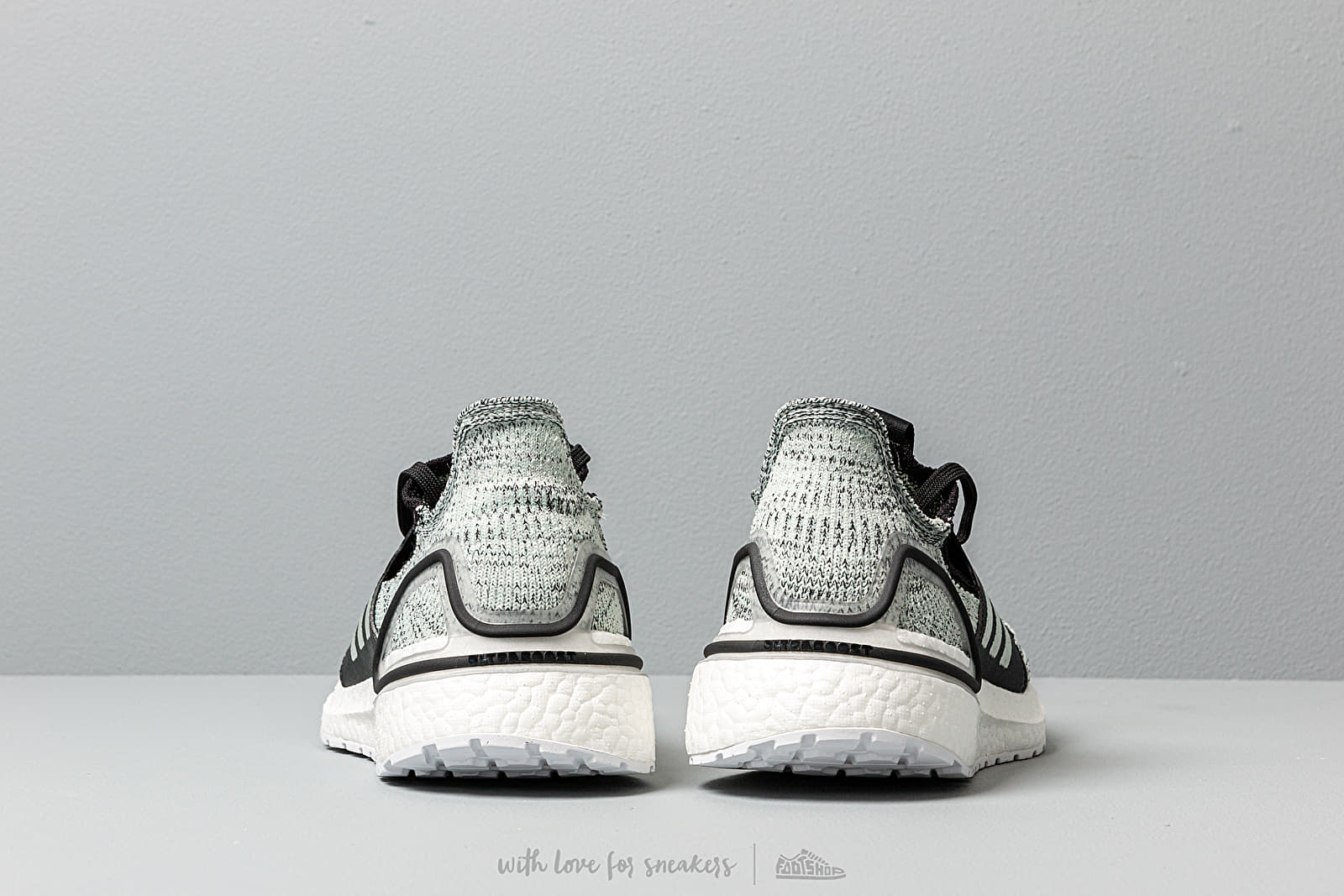 Adidas ultra boost 19 2025 ash green