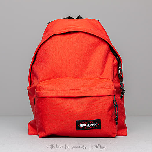 Eastpak teasing red store