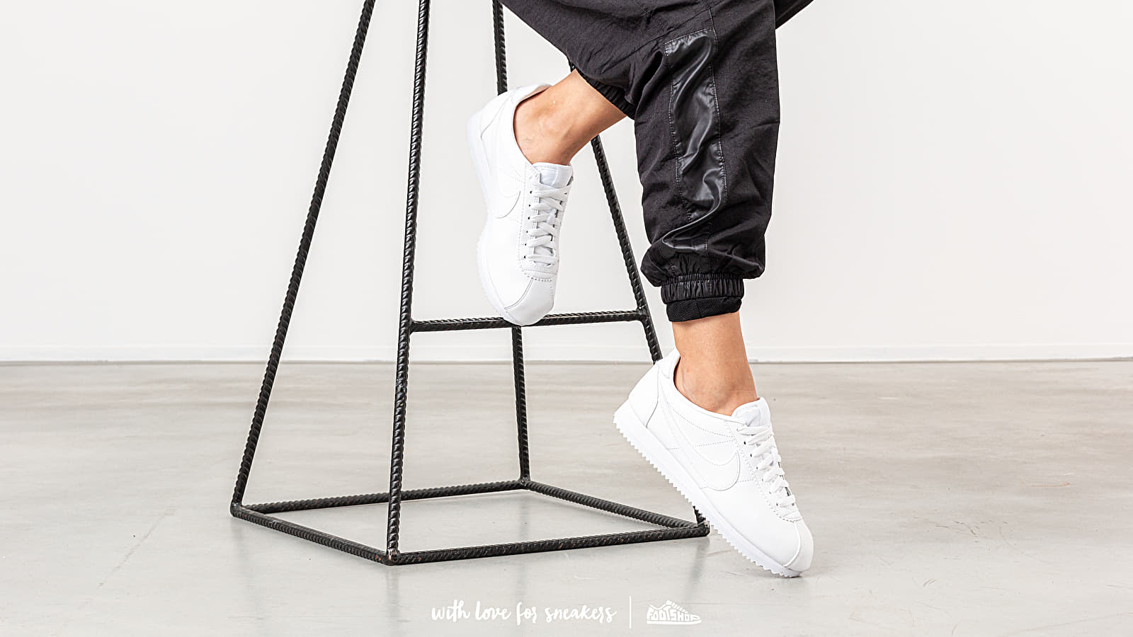 Scarpe donna Nike Wmns Classic Cortez Leather White/ White