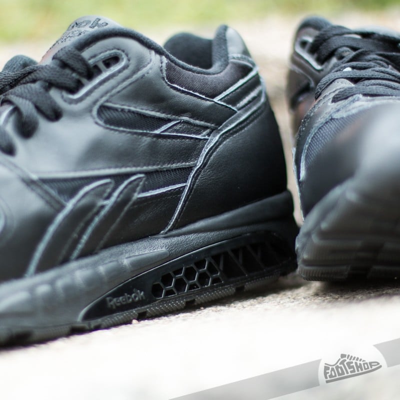 Pánske tenisky a topánky Reebok Ventilator Supreme LTR Black
