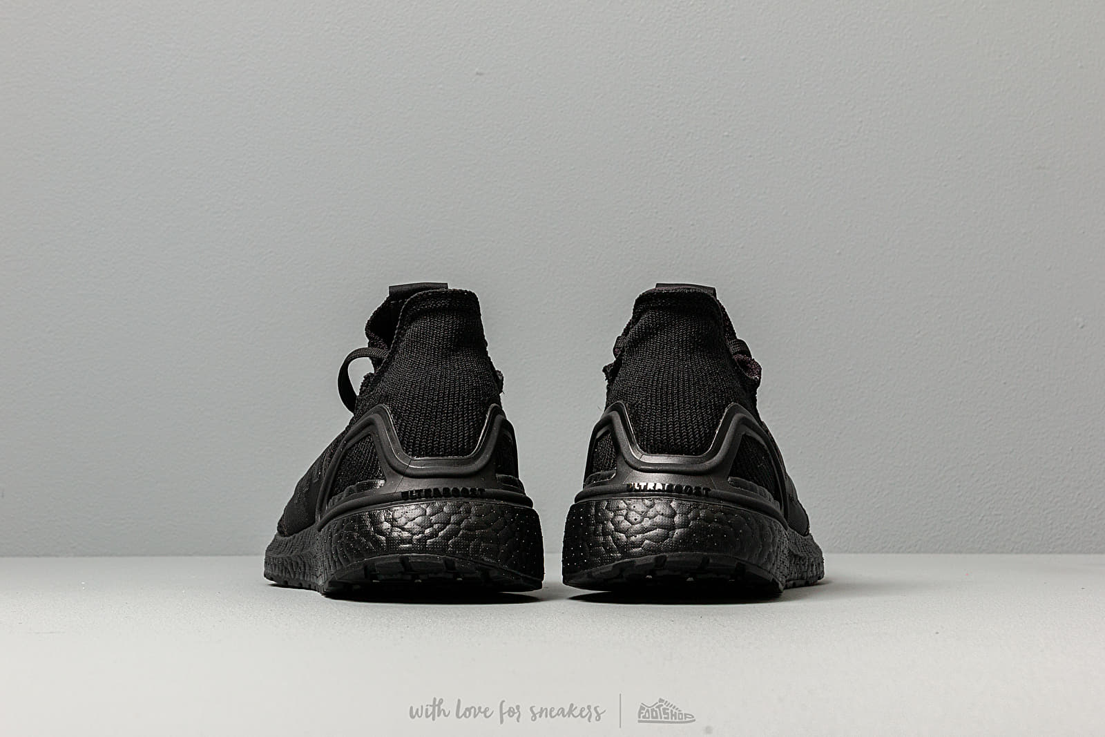 Ultraboost sales 19 black