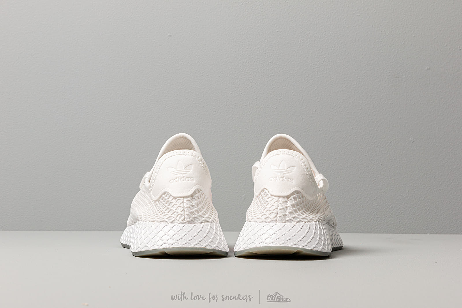 Scarpe uomo adidas Deerupt Runner Ftw White/ Core Black/ Sesame