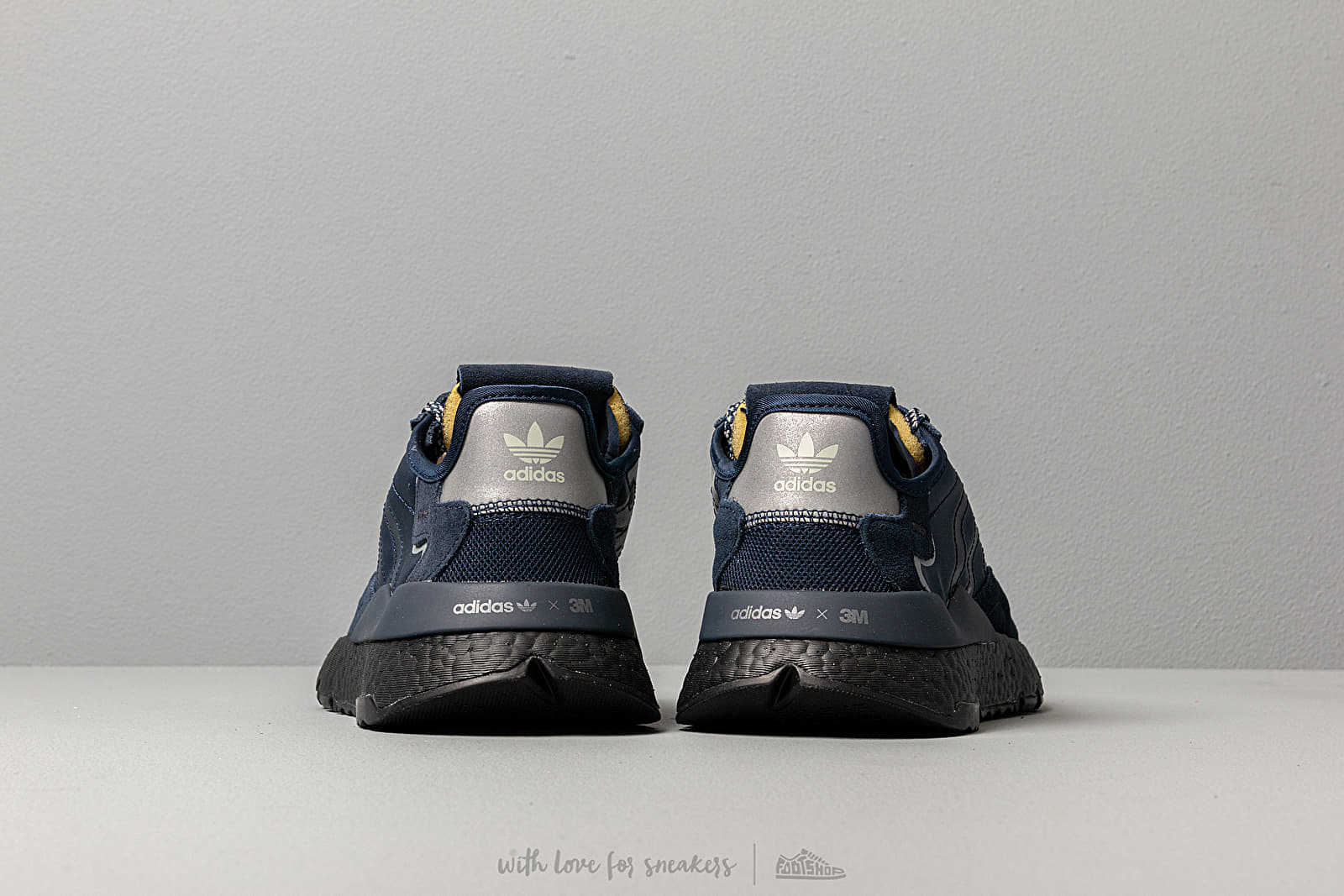 Nite jogger collegiate navy sales