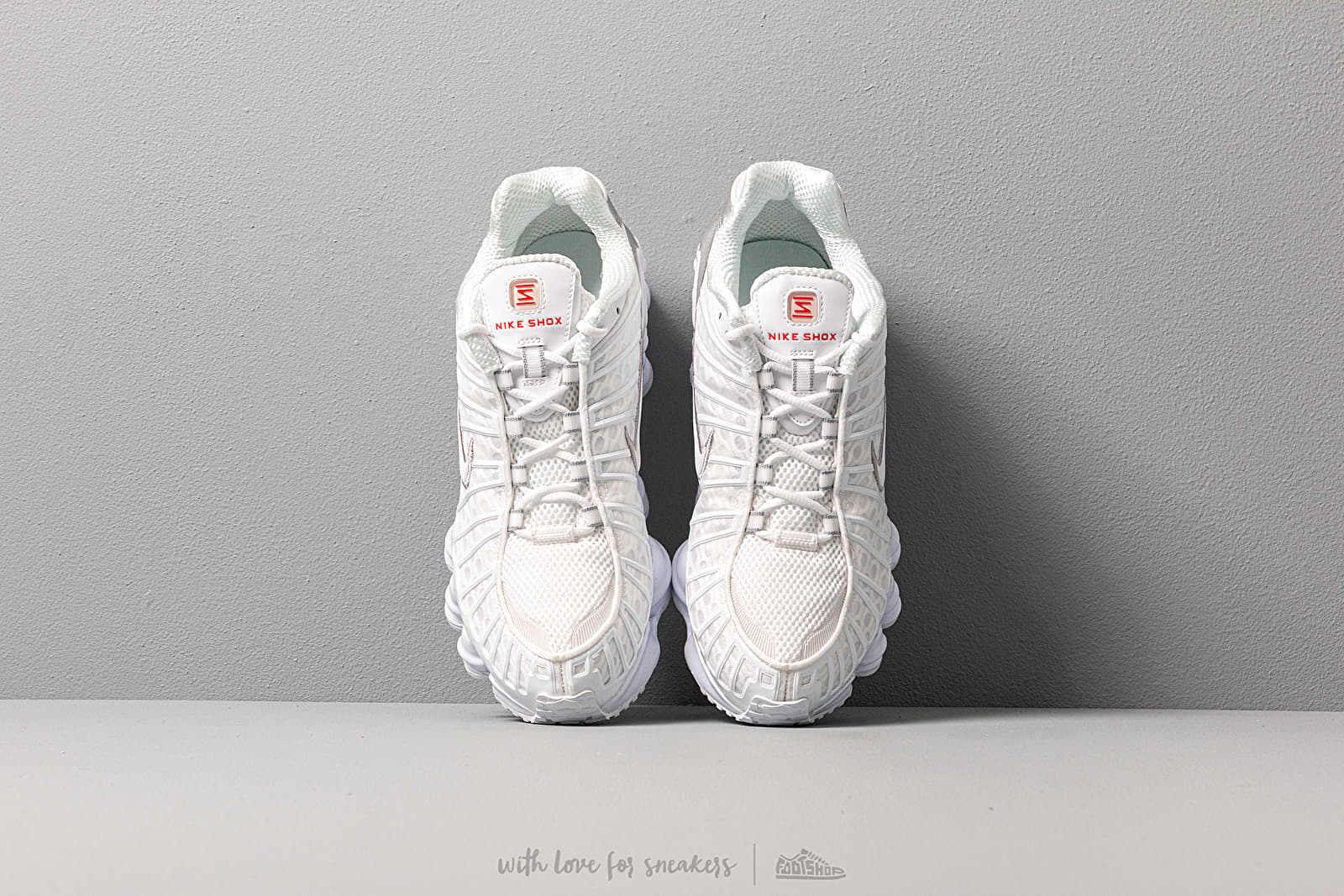 Chaussures et baskets homme Nike Shox TL White White Metallic