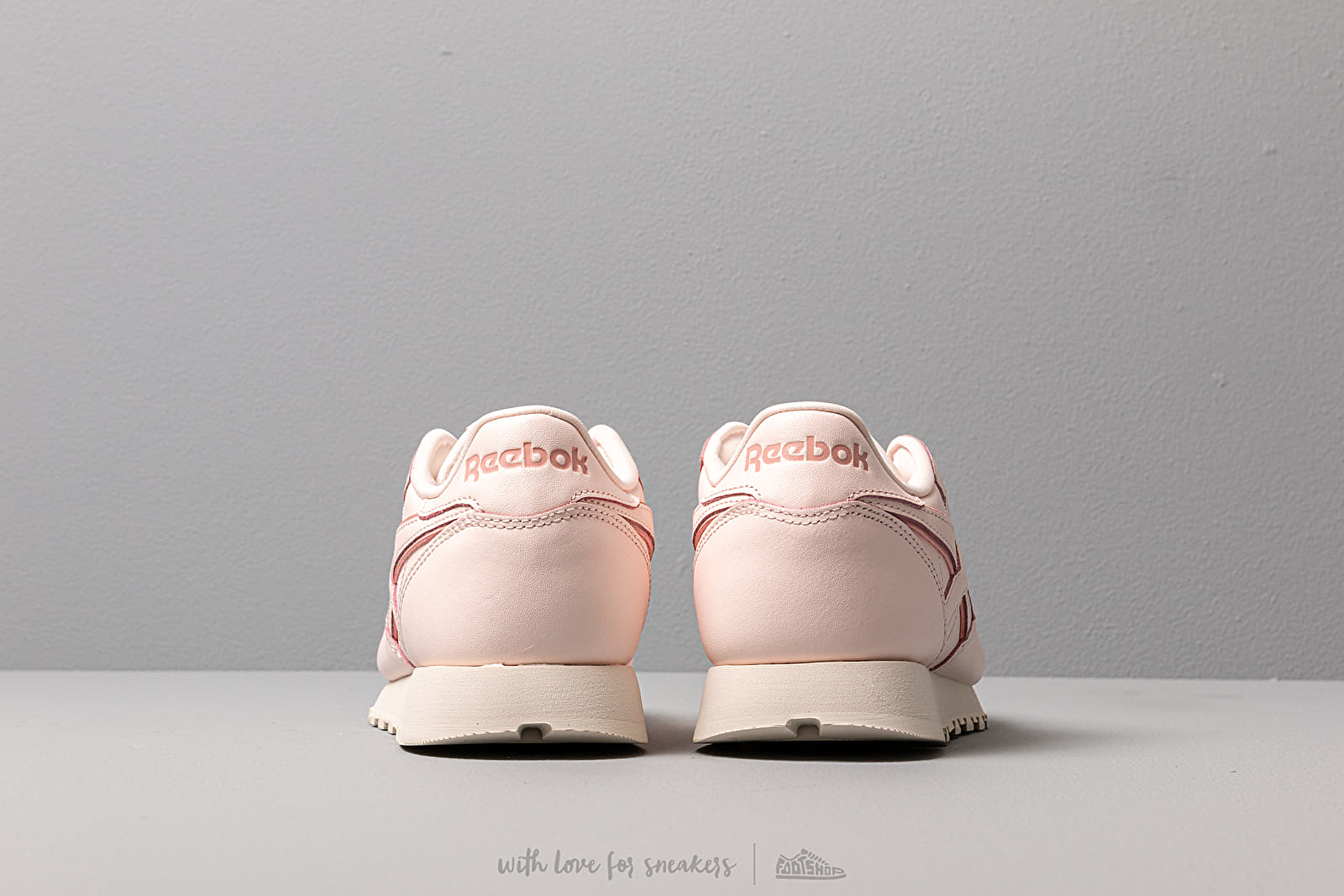 Zapatillas mujer Reebok Classic Leather Pale Pink/ Paper White/ Chalk