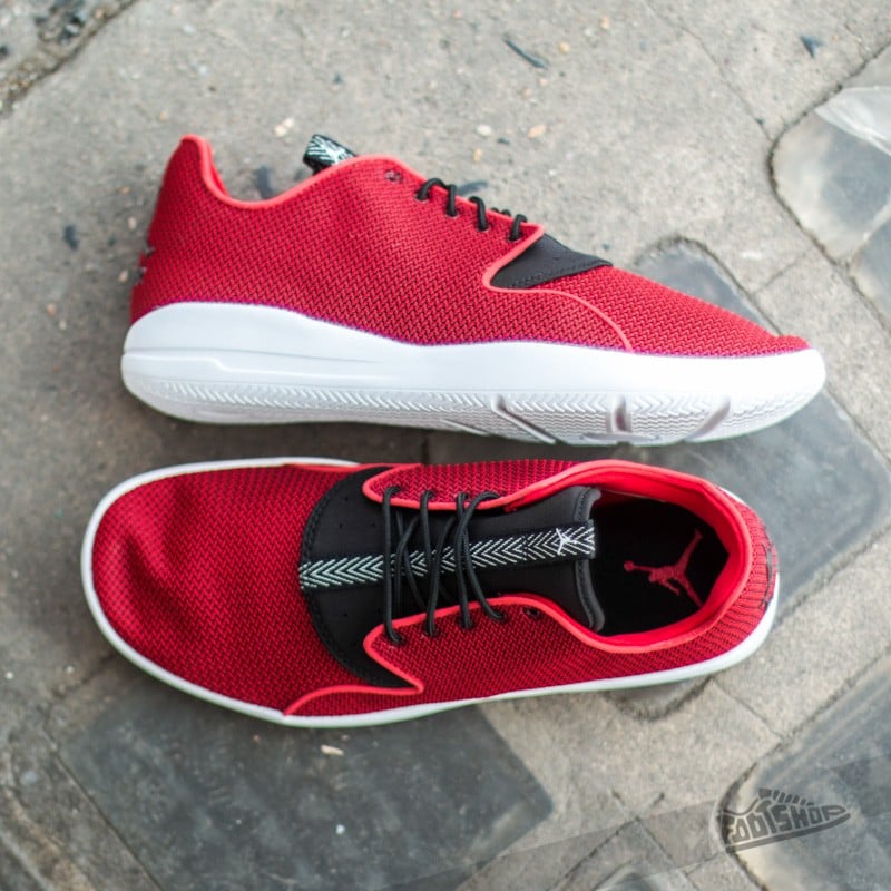 Jordan eclipse nere e rosse 2025