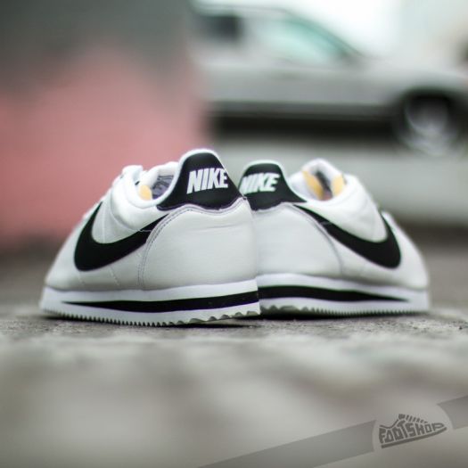 Classic cortez premium white black top
