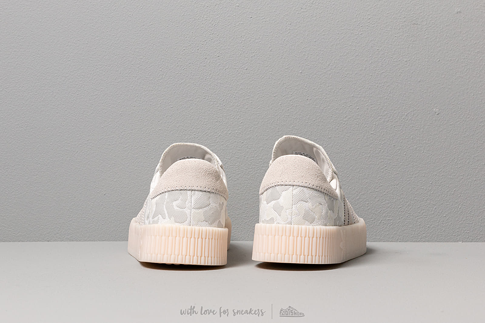 Ženski čevlji adidas Sambarose W Ftw White/ Crystal White/ Gold Metalic