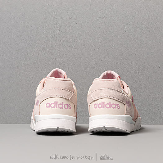 adidas A.R. Trainer W