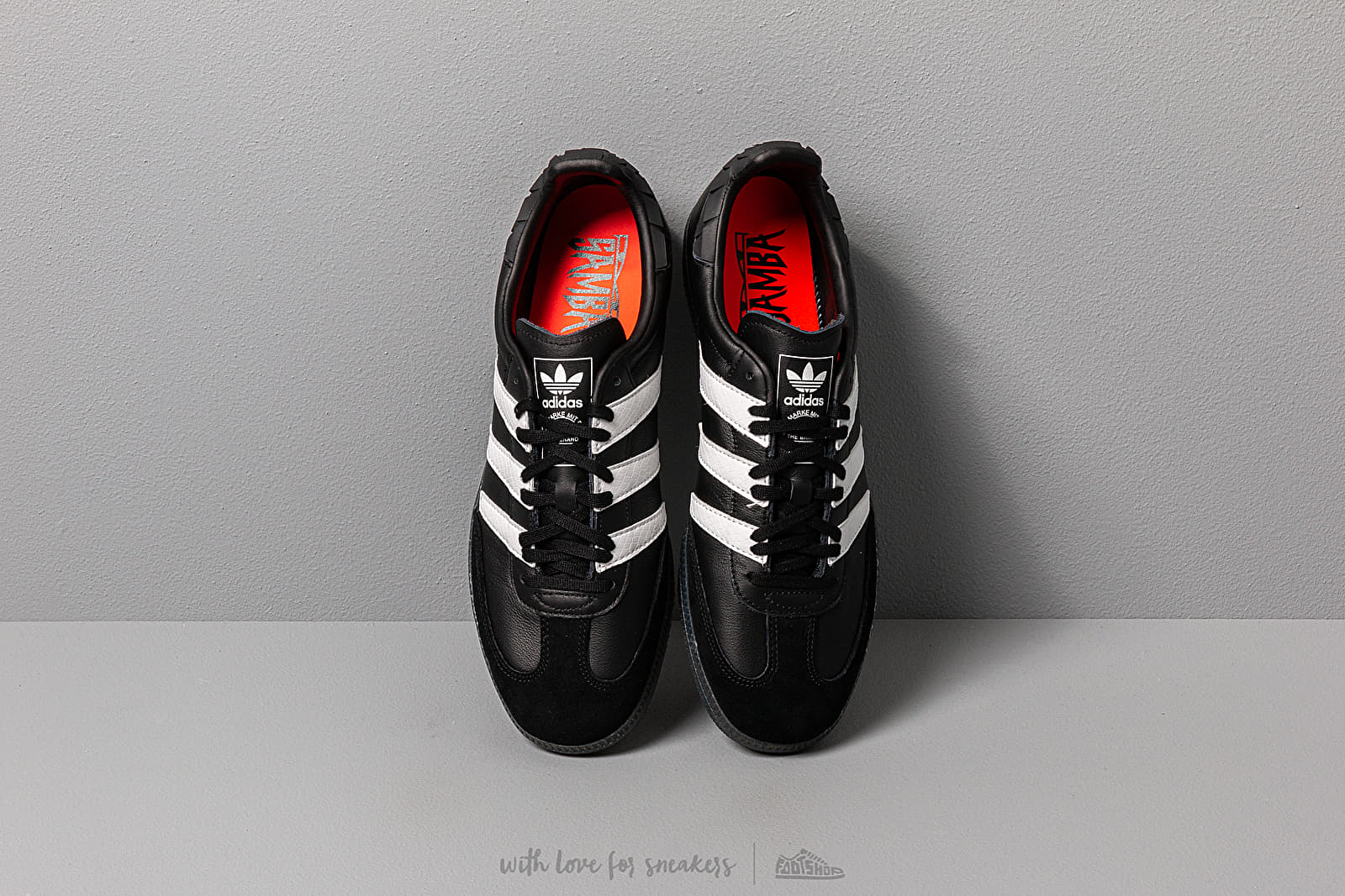Scarpe uomo adidas Samba OG Core Black/ Ftw White/ Solar Red
