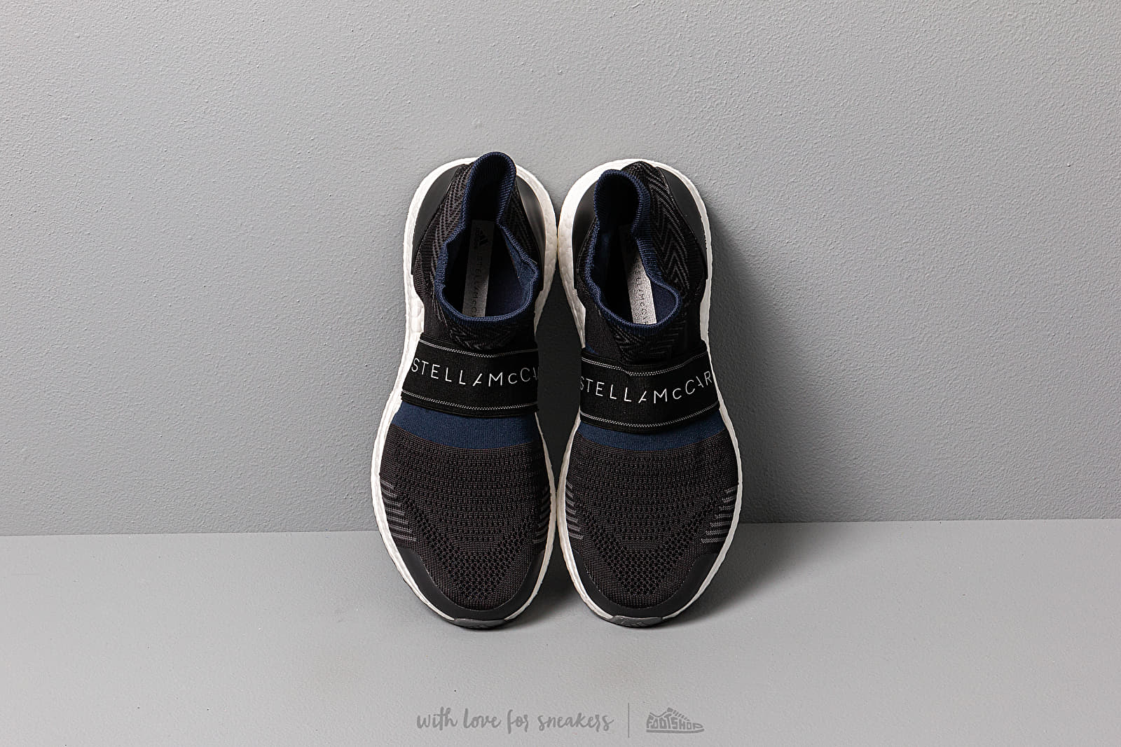Women's shoes adidas x Stella McCartney UltraBOOST X 3.D. Black White/ Night Indigo/ Noir Blue