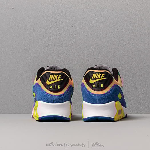 Nike Air Max 90 Qs