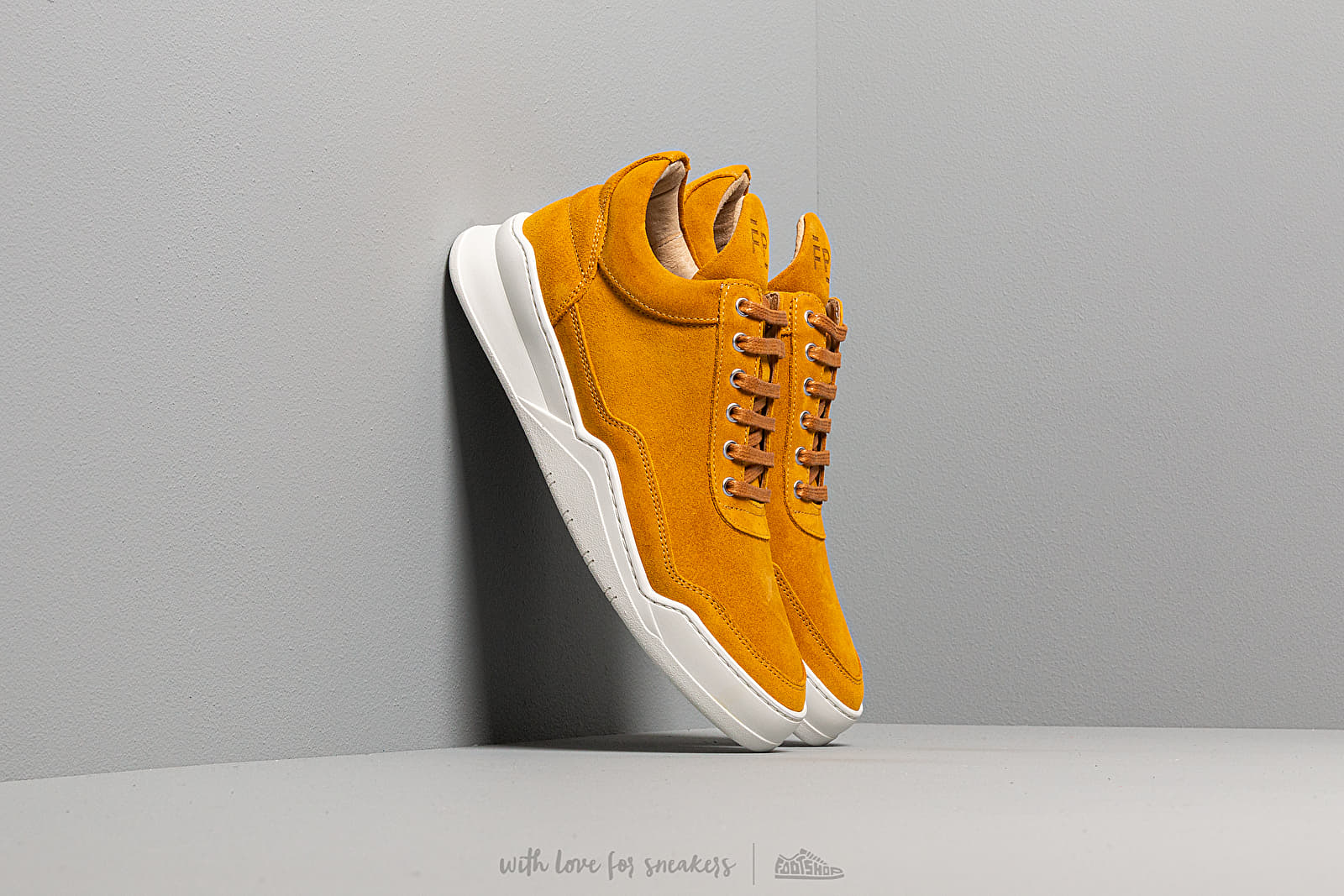 Men's shoes Filling Pieces Low Top Ghost Suede Mustard