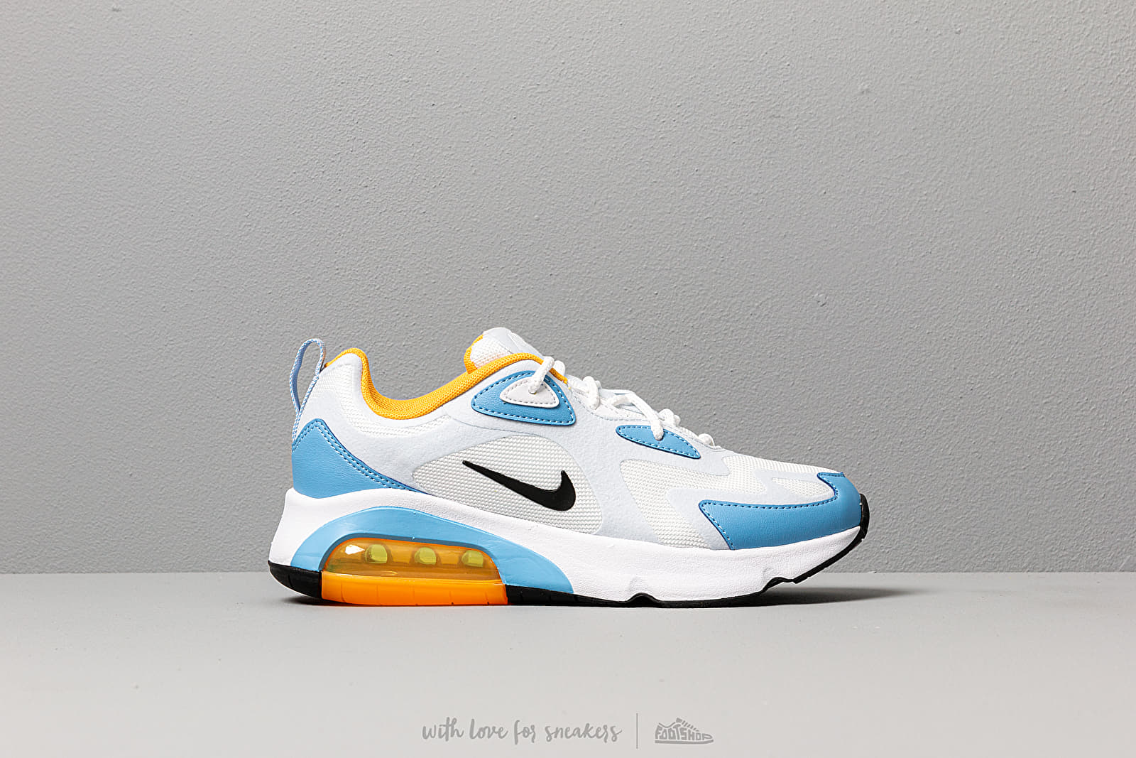 Chaussures et baskets femme Nike W Air Max 200 White Black Half Blue University Blue Footshop
