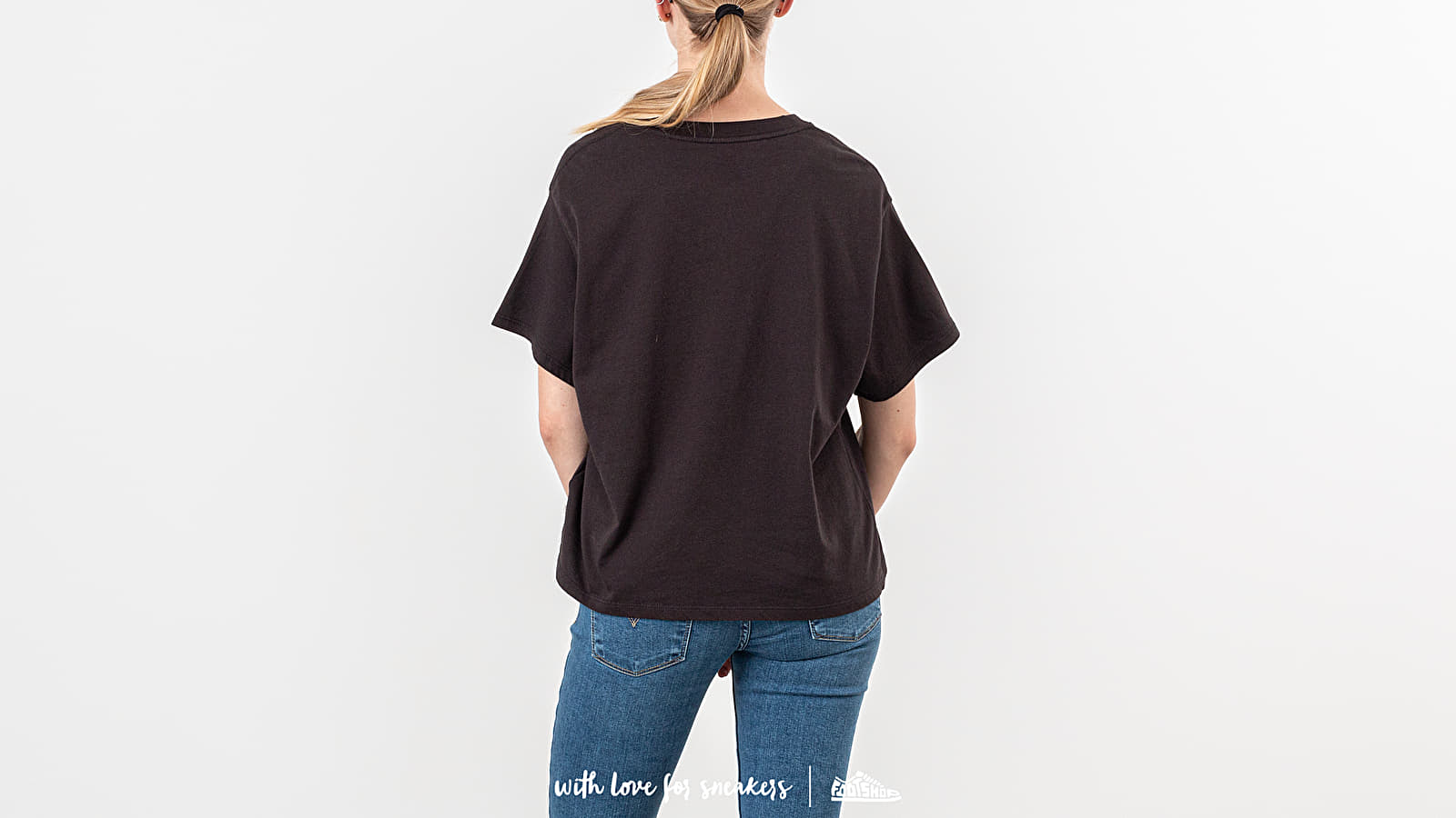 Trička Levi's® Graphic Varsity Tee Black