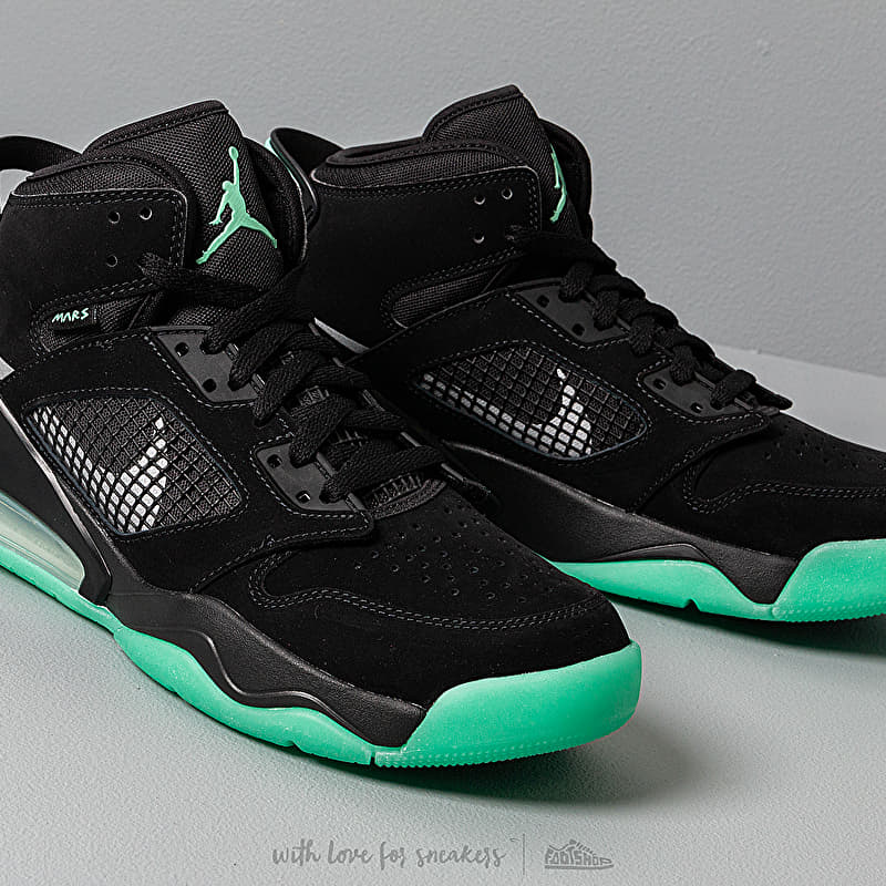 Jordan Mars 270 Black/ Reflect Silver-Green Glow | Footshop