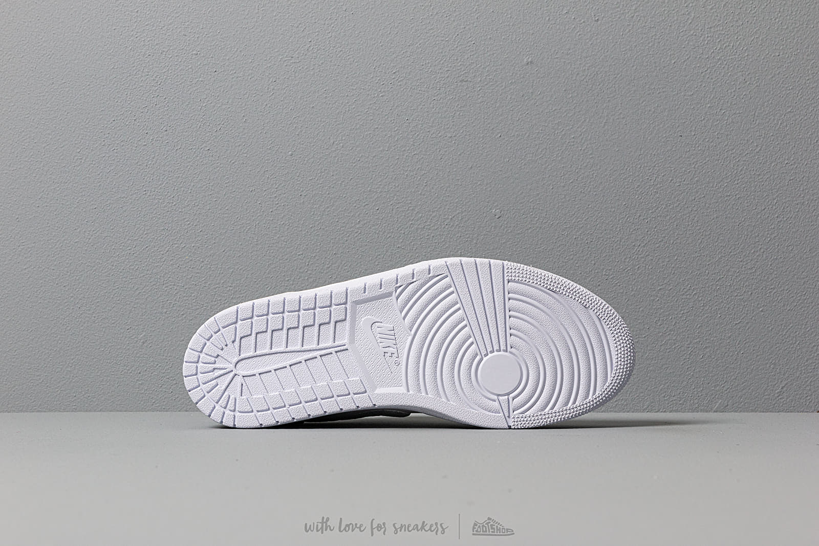 Women's shoes Air Jordan Wmns 1 Retro Low Slip White/ Black-White