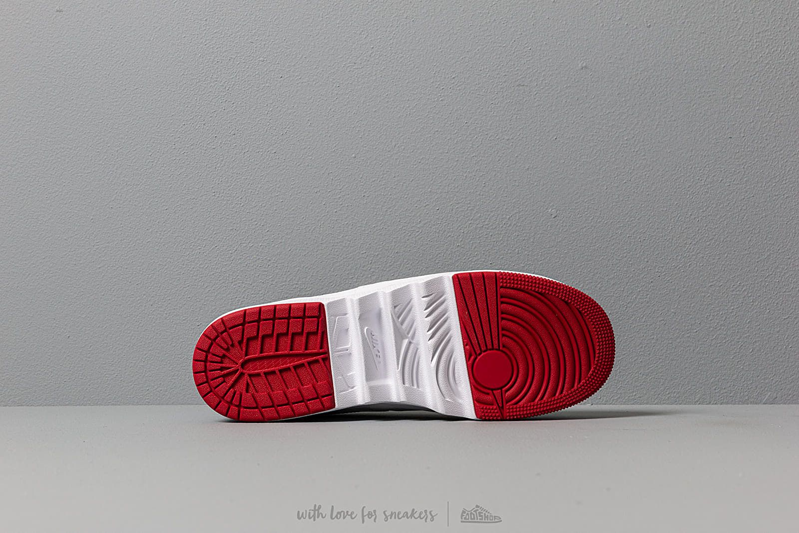 Női cipők Air Jordan Wmns 1 Jester XX Low Laced White/ Gym Red-Black