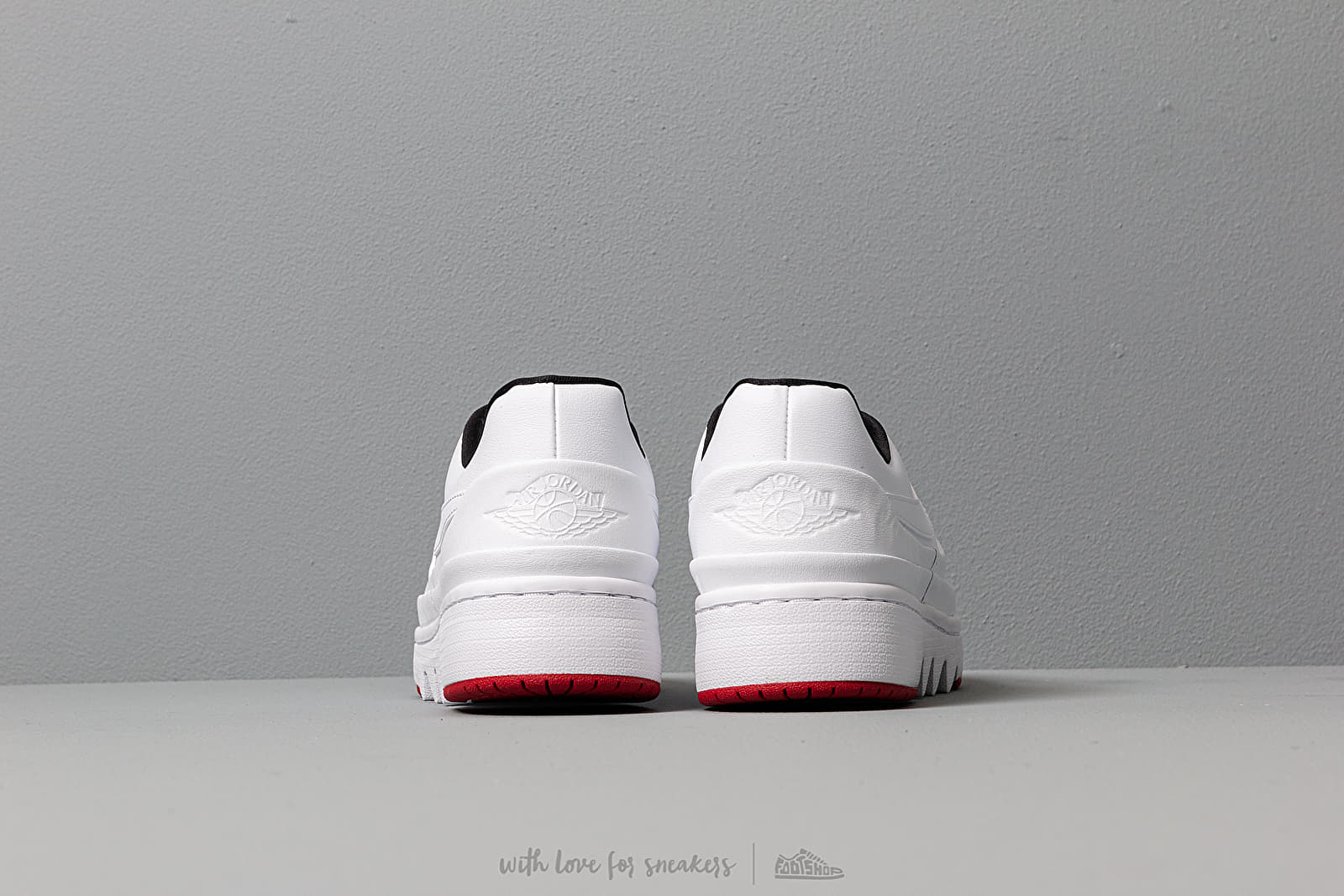 Női cipők Air Jordan Wmns 1 Jester XX Low Laced White/ Gym Red-Black