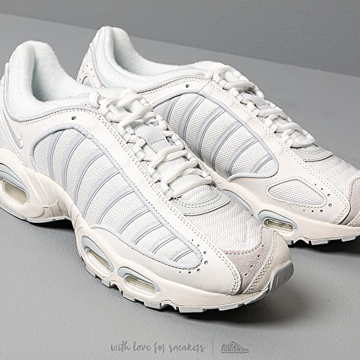 Nike Air Max Tailwind IV