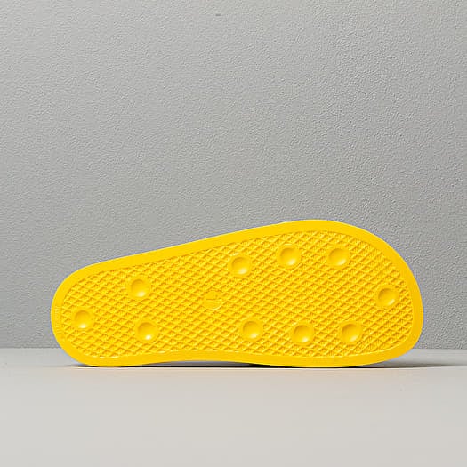 Adilette semi frozen yellow top