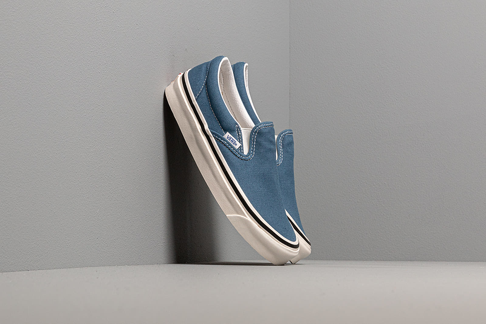 Men's shoes Vans Classic Slip-On 9 Denim BLue