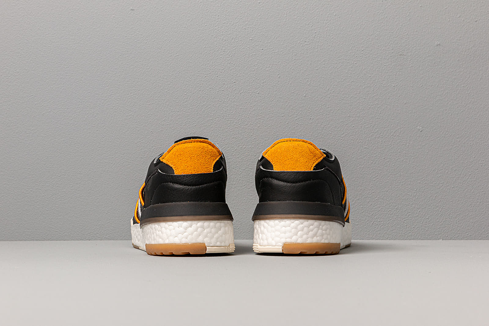 Sapatos de homem adidas Rivalry RM Low Core Black/ Grey Six/ Carbon