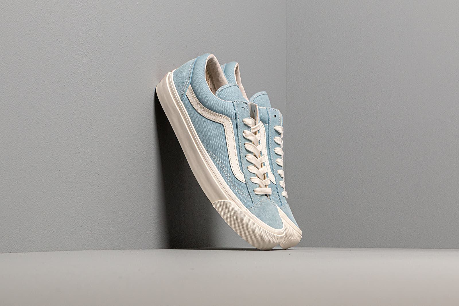 aya　VANS OG style 36 LX Vans OG Style 36 LX - Black / Marshmallow – Kith
