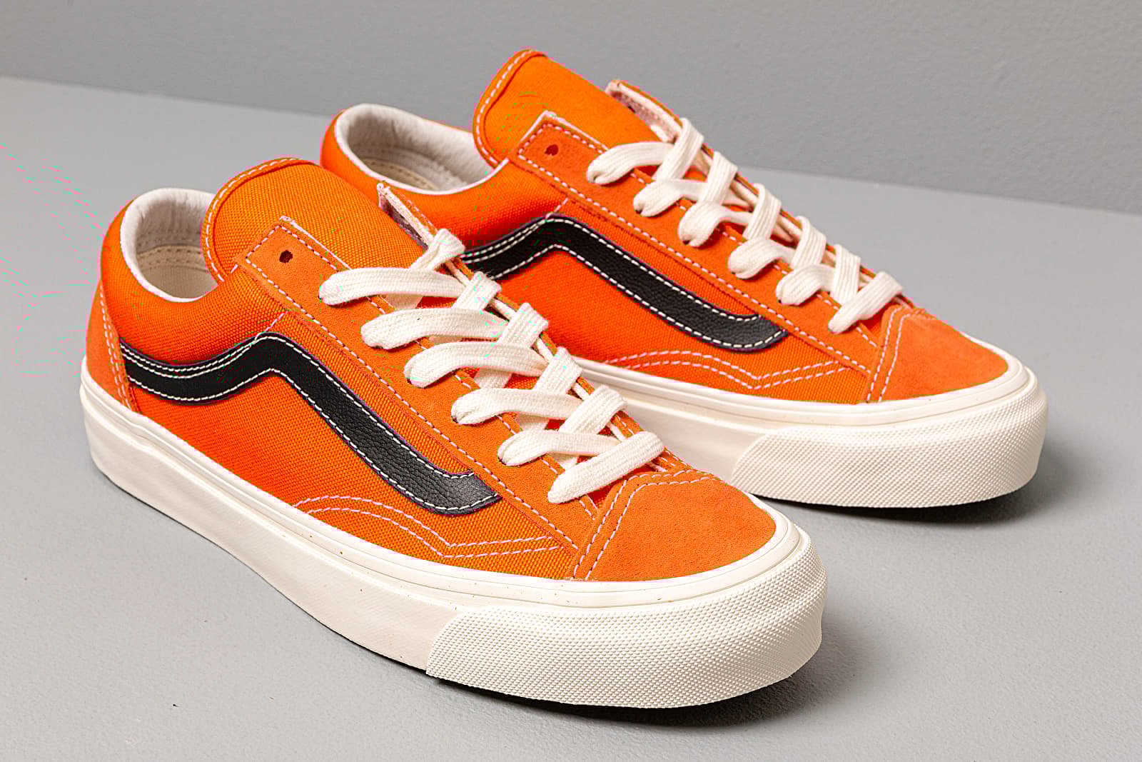 Vans ua og style 36 lx best sale